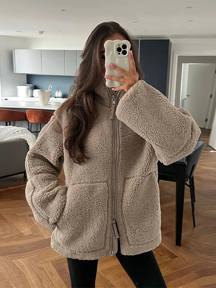 Amara™ – Soft Teddy Coat